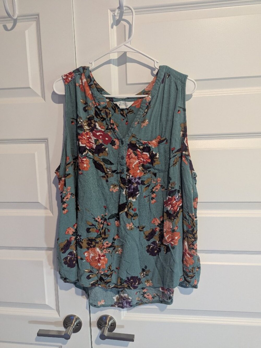 Market & Spruce - Sage Green Floral Button-Front Top - 3X